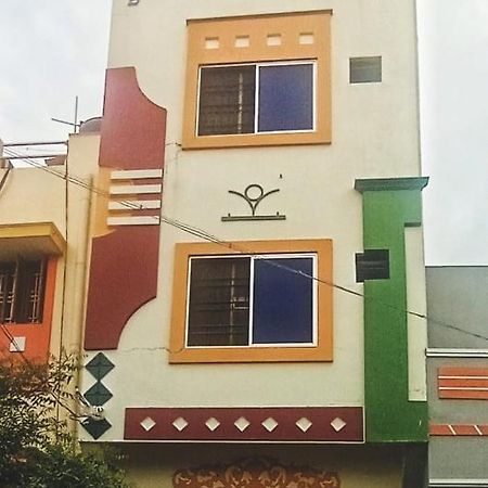 Thiru Arunai Guest House Tiruvannāmalai Dış mekan fotoğraf