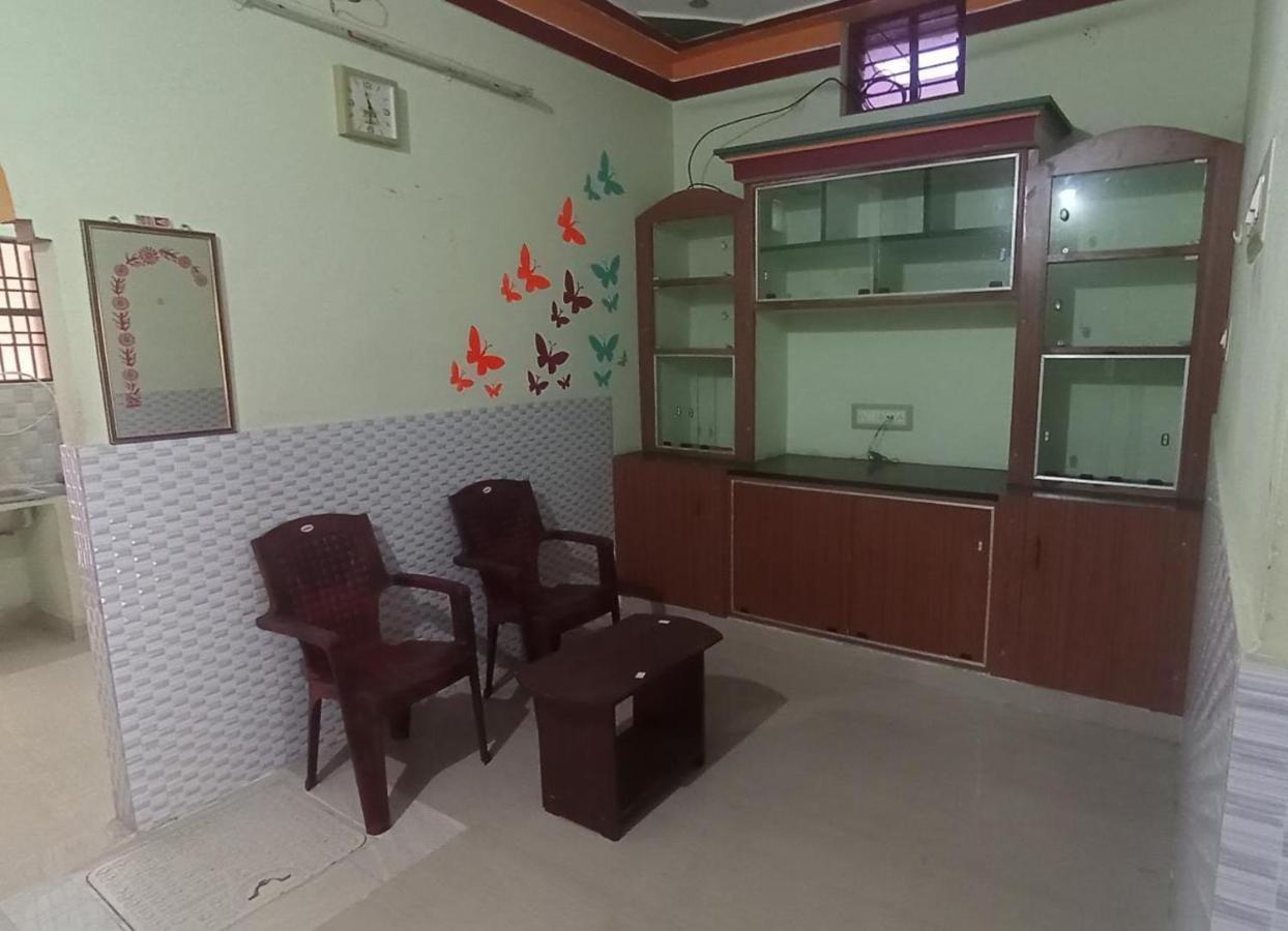 Thiru Arunai Guest House Tiruvannāmalai Dış mekan fotoğraf