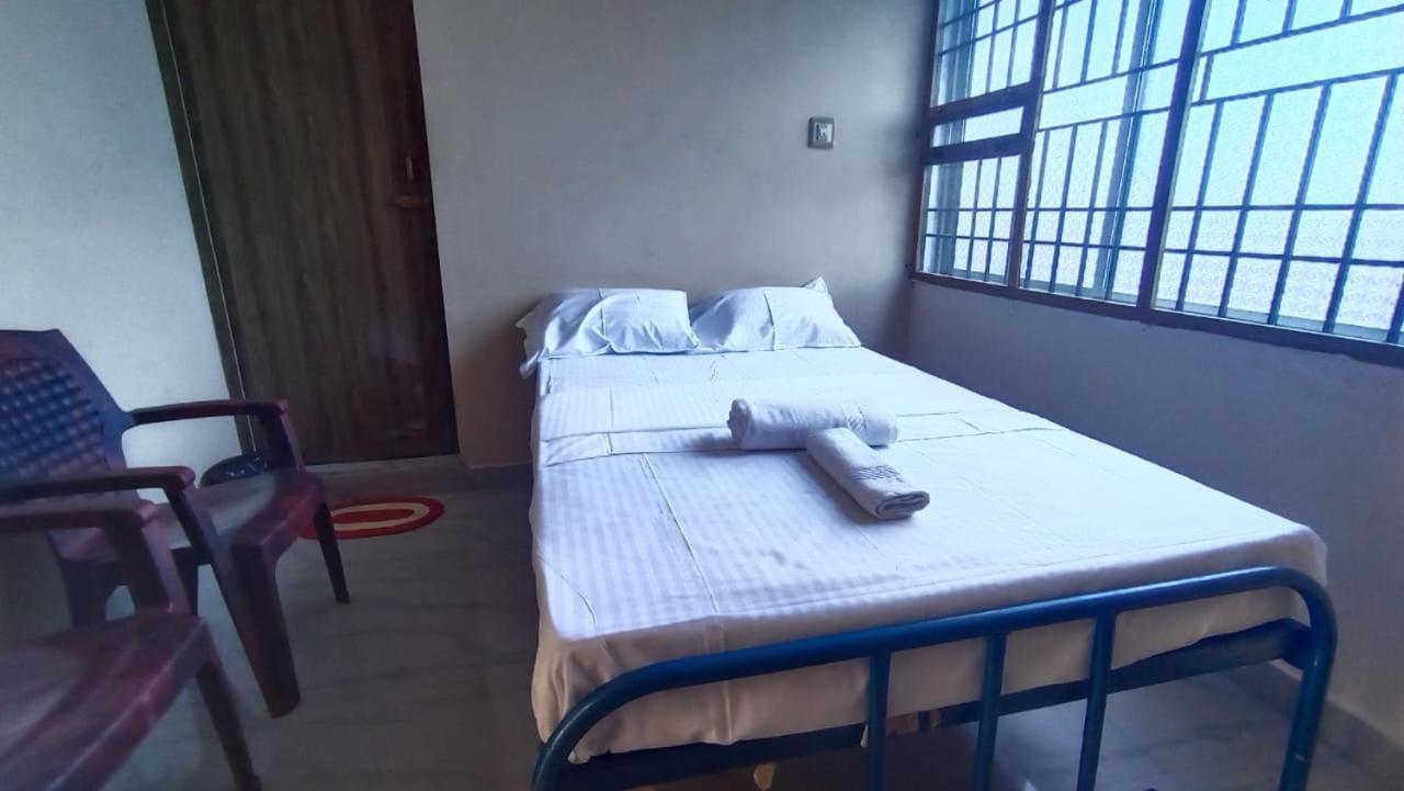 Thiru Arunai Guest House Tiruvannāmalai Dış mekan fotoğraf